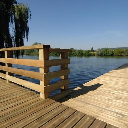 Les Canisses Saint-Pierre-la-Garenne Zewnętrze zdjęcie